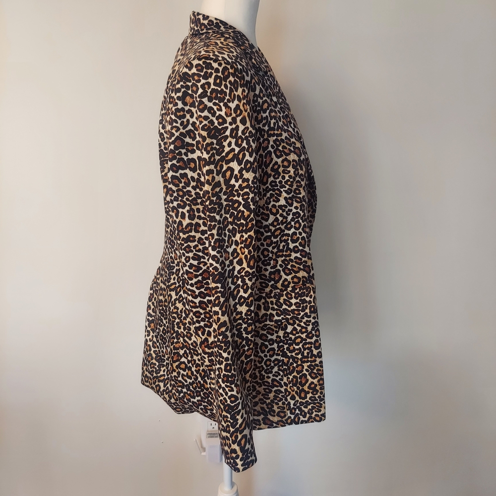 Leopard Print Women's Blazer - Picture 4 of 7